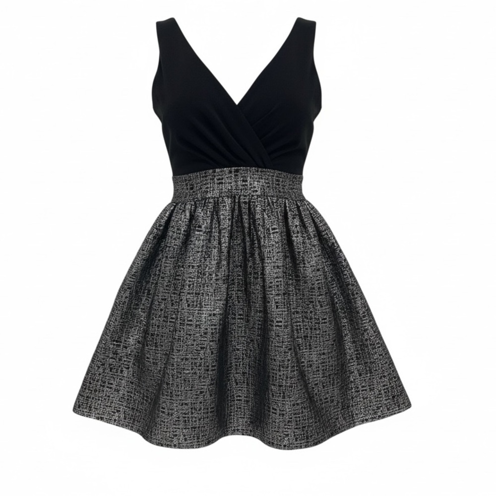 Max & Cleo black and silver metallic party mini dress
Black/silver Size 4